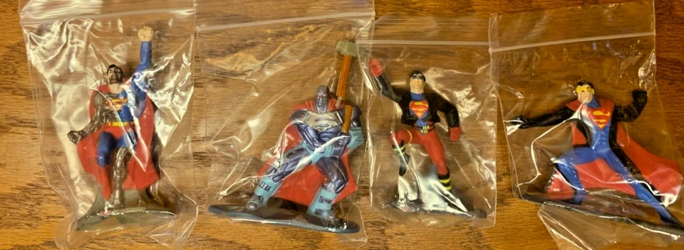 Juego de 4 Supermen Die Cast Kenner Action Masters 1994 súper raro nunca lanzado Foto 1 de 4