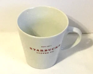 Taza de café Starbucks Est 1971 blanca con letras rojas 8 fl oz 2008 ¡NUEVA! - Imagen 1 de 3