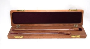 Par de varitas de bastón conductor director vintage madera latón hueso madera terciopelo caja - Imagen 1 de 20