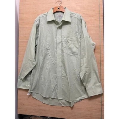 Eagle Men's Light Green Non Iron Long Sleeve Dress Shirt Size 16 1/2 34/35 - Image 1 of 4