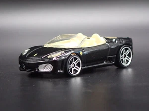 2005-2009 FERRARI F430 SPIDER CONVERTIBLE 1:64 SCALE DIORAMA DIECAST MODEL CAR - Bild 1 von 7