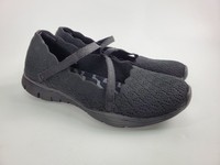 skechers strike out