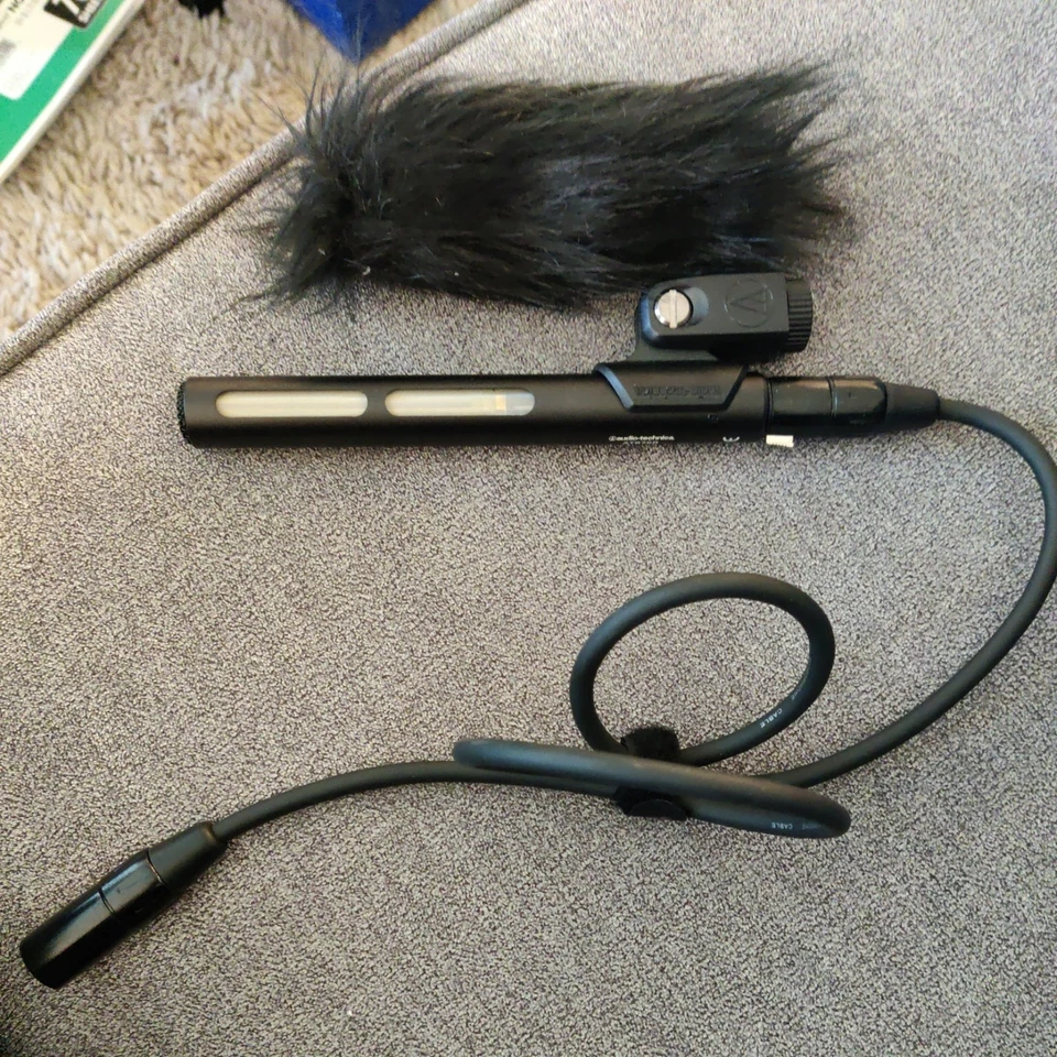 Micrófono condensador de escopeta de línea/gradiente Audio-Technica AT875R (caja abierta) Foto 1 de 4