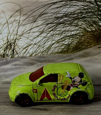 Matchbox Mickey Mouse Chrysler Panel Cruiser Truck Transporter Van 2000 Green￼ - Image 1 of 4