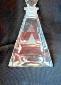 BOTELLA DE PERFUME DE VIDRIO GRABADO CON TAPÓN - ACIANO Y TRIÁNGULO - Imagen 1 de 7