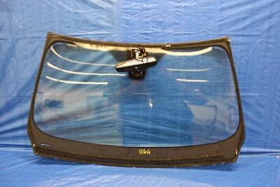 2018 BMW M3 F80 SEDAN SMG 3.0 TWIN TURBO OEM FRONT WINDSHIELD *LOCAL PICK UP*  - Image 1 of 4