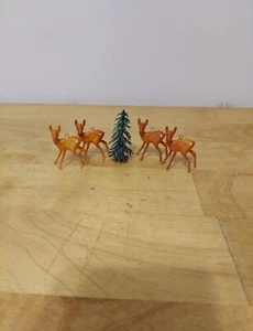 Lote de 4 estatuillas vintage en miniatura de ciervos y árboles - Imagen 1 de 7