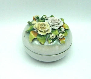 Collectible Vintage Antique Ceramic Round Keepsake Box w/Lid - Picture 1 of 3