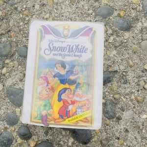Vintage 90s Snow White McDonalds Disney Masterpiece Collection Happy Meal VHS - Picture 1 of 3