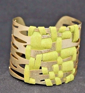 Women Metal Goldtone latticework bangle cuff with decorative green weave - Picture 1 of 6