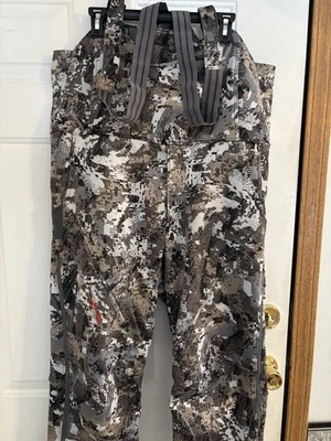 Sitka Fanatic Lite Bibs Optifade Elevated II Men’s Size Large - Image 1 of 4