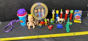Elvis Pez w/ Toy Story Thermos and vintage figures - fun vintage lot - Picture 1 of 13