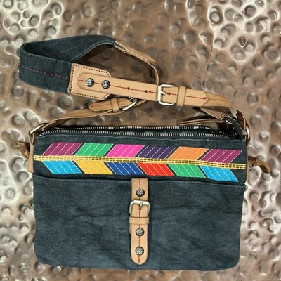 Cartera bordada de lona Lucky Brand, Y2K, azul Foto 1 de 4