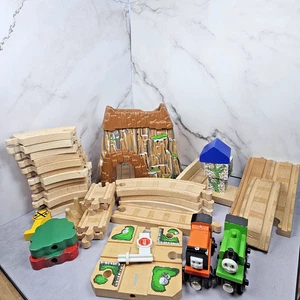 Thomas Wooden Railway Boulder Mountain Set by Learning Curve *Read* - Picture 1 of 7