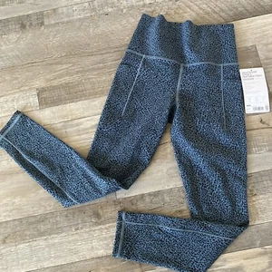 ATHLETA Salutation Stash II Textured Tight Yoga Pants (XXS 7/8) - Picture 1 of 6