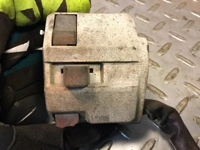 93 Kawasaki Ninja ZX600R ZX600C ZX600 ZX 600 1993 bocina izquierda luz interruptor manual Foto 1 de 4