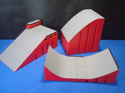 Lote de 3 rampas de skate Spin Master 2009 Tech Deck de colección Foto 1 de 4