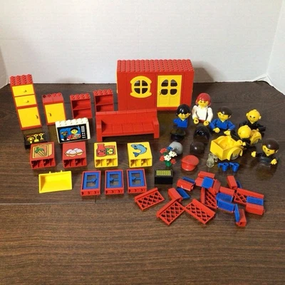 LEGO Homemaker 268 Family Room Parts/Pieces Mixed Lot - Vintage 70s 1979 - Image 1 of 4