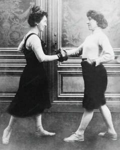 Women Boxing 1912 Vintage 8x10 Reprint Of Old Photo - Picture 1 of 1