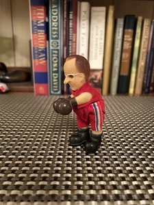 Muñeca de boxeo George Bush perforadora de 4 pulgadas de alto - Imagen 1 de 4