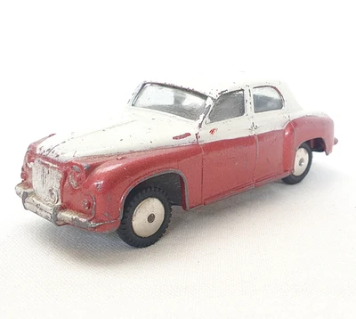 Corgi Toys 1:48 ROVER 90 4-Door Sedan Two-Tone #Cerise/Cream Car #204 1956 RARE! - Image 1 of 4