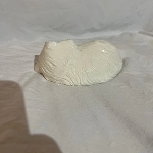 Mittelgroße bis große weiße schlafende Katze Figur  - Bild 1 von 5