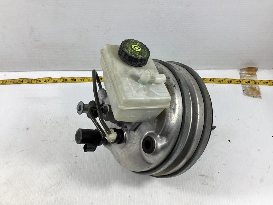 2003 - 2006 Mercedes-Benz S Class Brake Booster Master Cylinder & Reservoir OEM. - Image 1 of 4