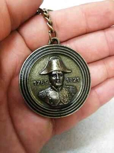 NAPOLEON BONAPARTE 51 YEARS LIVED FRENCH EMPEROR METAL KEYCHAIN OLD GOLD COLOR - Picture 1 of 8