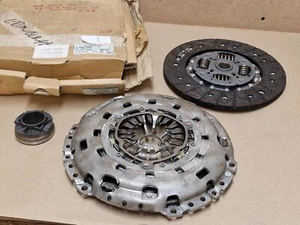 Ford Transit 2.4D Clutch Kit 1353403 2002-2006 Genuine NEW OEM RM3C1J-7L596-AB - Picture 1 of 15