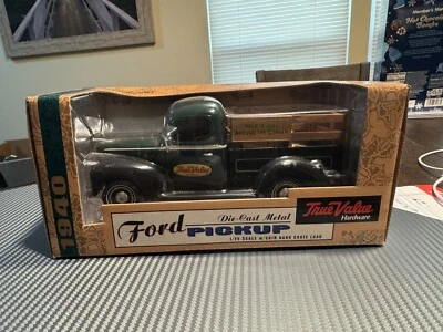 Banco de monedas camioneta Ford 1940 True Value Hardware Stores - Diecast 1996 vintage Foto 1 de 4