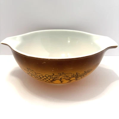 Vintage Pyrex Old Orchard  Fruit #443 Cinderella 2.5 Qt. Mixing Bowl - Image 1 of 4