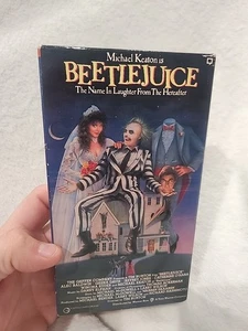 Beetlejuice 1988 VHS Tape Michael Keaton Winona Ryder Tested Works - Imagen 1 de 7