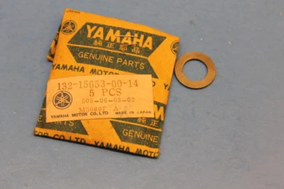 NOS YAMAHA AT1 CT1 JT1 RD200 DT175 MX100 HT1 JT2 THRUST WASHER # 132-15653-00-14 - Image 1 of 3