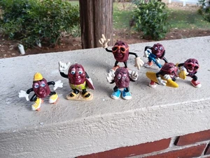VINTAGE KONVOLUT 7 CALIFORNIA RAISINS 80ER JAHRE PVC FIGUREN - Bild 1 von 4