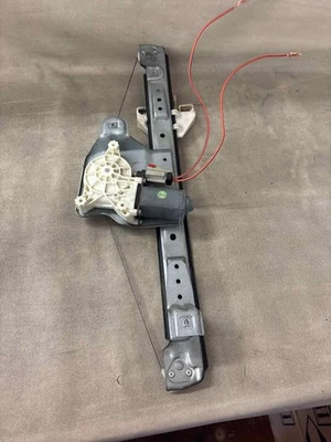 2007 Pacifica Power Window Regulator and Motor Drivers Rear - Image 1 of 4