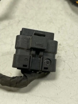 VOLVO S80 2007 CHICOTE DE FIOS TRASEIRO ESQUERDO DA PORTA DO MOTORISTA DE FÁBRICA - Imagem 1 de 4