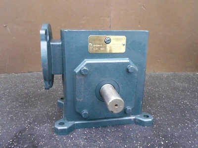 GROVE GOLD REDUCTOR TMQ26-3 RELACIÓN 20:1 2,39 HP 1750 RPM EJE 1,25" OD Foto 1 de 4