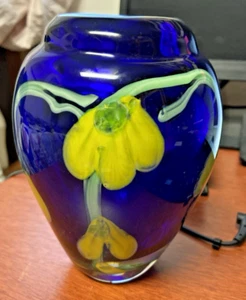 Cobalt Blue Hand Blown Heavy Art Glass Egg Vase Yellow Flowers 5" VTG Murano? - Picture 1 of 6
