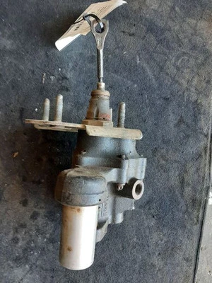 2011 GMC SIERRA 2500 PICKUP Power Brake Booster 20940394 - Image 1 of 4