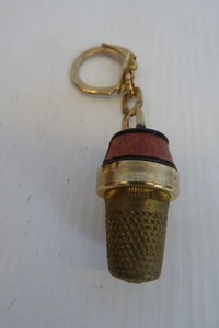 Schlüsselanhänger mit Fingerhut Vintage - Bild 1 von 4