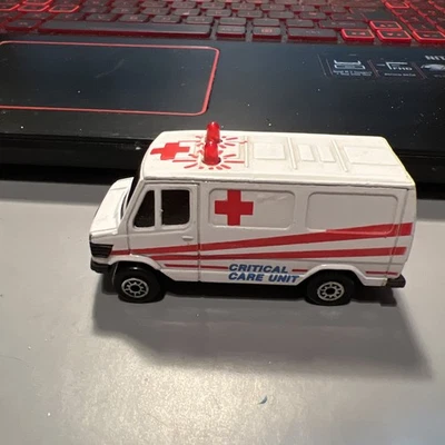 Corgi Critical Care Unit Ambulance - Image 1 of 4