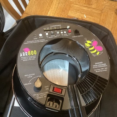 Paul C. Buff Alien Bees Ringflash ABR800 with ABRHG20 Honeycomb Grids - Image 1 of 4