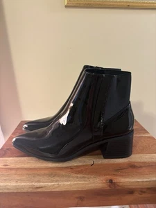 Neu! Forever 21 Damenstiefel US-Größe 8 Lackleder mit Absatz Booties zum Überziehen - Bild 1 von 7