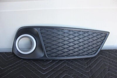 2013-2015 ACURA RDX OEM FRONT BUMPER RIGHT PASSENGER FOG LIGHT COVER 71105TX4A11 - Изображение 1 из 4