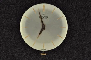 VINTAGE HEVER SWISS WRISTWATCH MOVEMENT CAL 1550 - RUNNING - Picture 1 of 1