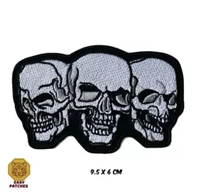 Trio Totenkopf Biker Motorräder bestickt Nähen/Bügelbild Patch Abzeichen Jacke - Bild 1 von 1