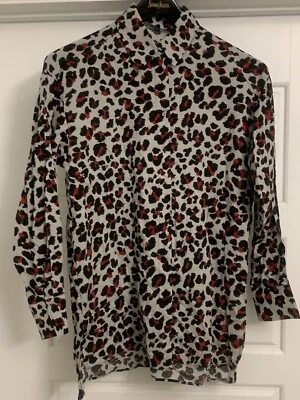 NUEVO SIN ETIQUETAS ZARA Mujer Gris Rojo Leopardo Estampado Animal Túnica Camisa Blusa XS X-Pequeña Foto 1 de 3