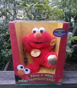 Nuovo Fisher Price Edizione Greca Vintage Tickle Me Elmo 2000 - Foto 1 di 7