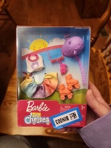 NEW 2019 Mattel Barbie Roller Skating Set Club Chelsea FXN69 - Picture 1 of 1