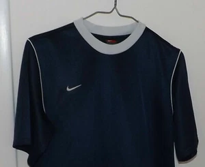 NIKE GIRLS NIKE TEAM WORKOUT NAVY BLUE SHORT SLEEVE BLOUSE SIZE XL (SIZE 18-20) - Imagen 1 de 5